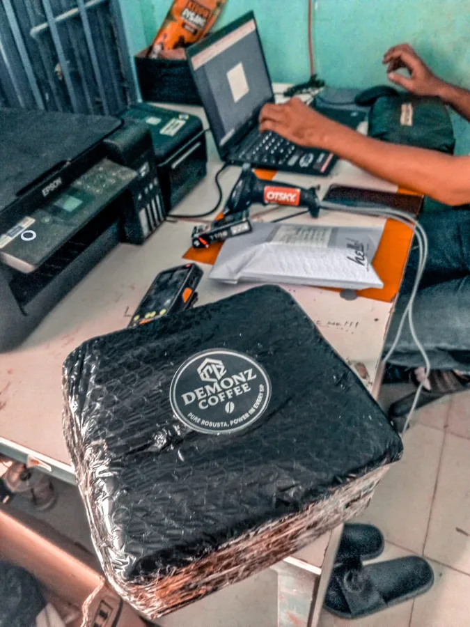 Signature Pack — packing premium Demonz Coffee
